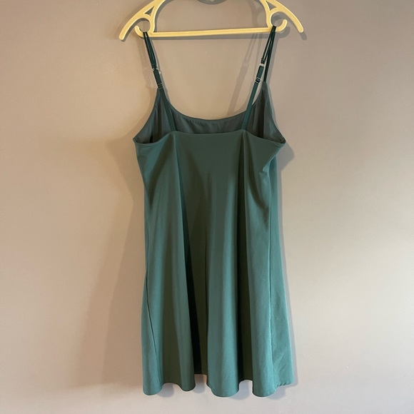 Abercrombie & Fitch Travelers Green Mini Activewear Dress | SZ M - Picture 7 of 13